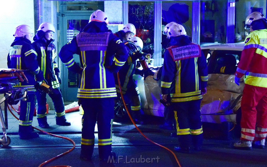 VU Pkw Strab PKlemm Koeln Altstadt Jahnstr P036.JPG - Miklos Laubert